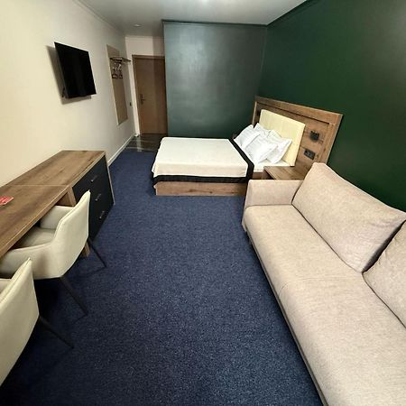 Ulpan Mini Hotel Astana Exterior foto